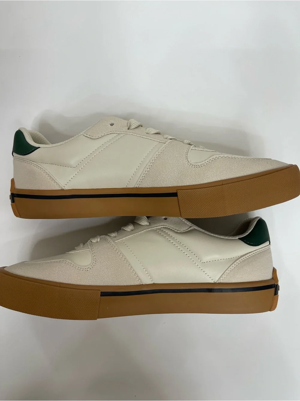 NEW Tommy Hilfiger Renchal Off White Green Classic Sneakers 7.5M